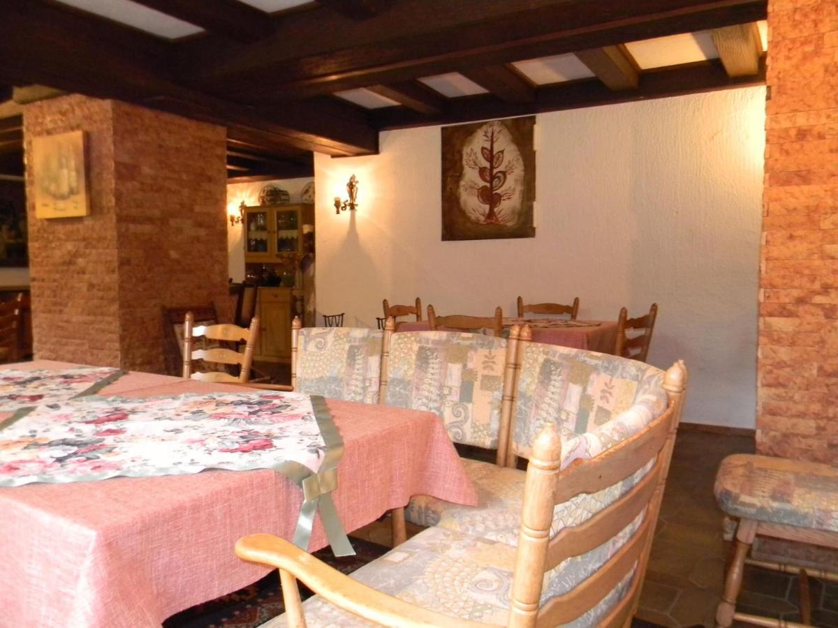 Gastehaus Am Calmont Bed & Breakfast Ediger-Eller Bagian luar foto