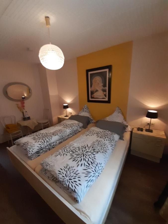 Gastehaus Am Calmont Bed & Breakfast Ediger-Eller Bagian luar foto
