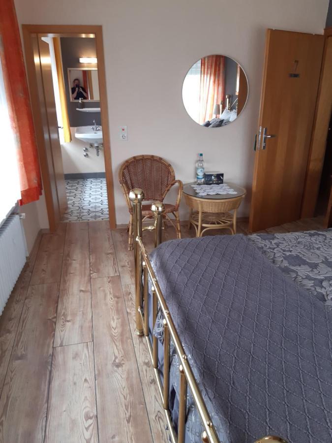 Gastehaus Am Calmont Bed & Breakfast Ediger-Eller Bagian luar foto