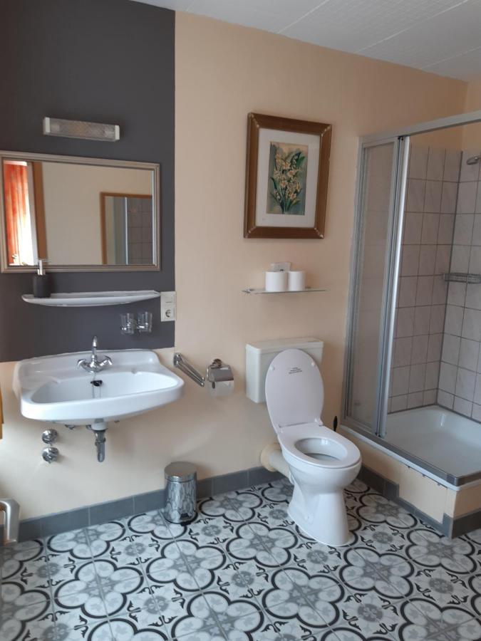 Gastehaus Am Calmont Bed & Breakfast Ediger-Eller Bagian luar foto
